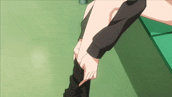 短裙|不想让自己成为“乌鸡腿”，今年的黑丝就这么搭，新潮还不低俗