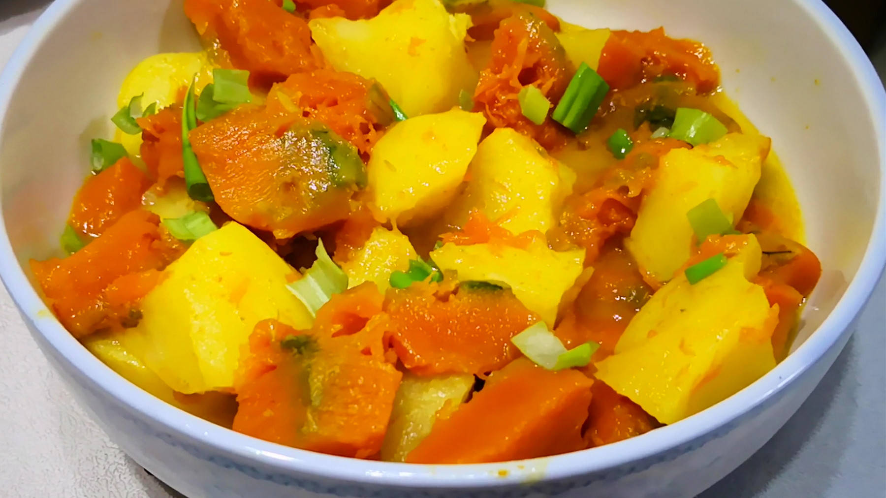 入秋了,吃红薯芋头不如吃它,营养高易消化,炖一炖吃,真香啊!