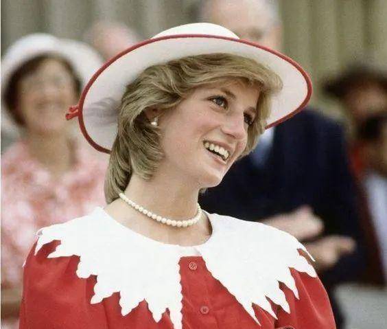 杨玲|如何复刻《乔家的儿女》的九十年代时髦？