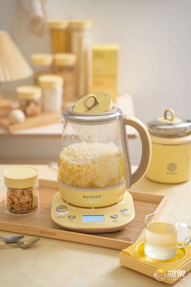 玻璃|把厨房放进“壶”里！蒸炖煮一机搞定，堪称上班族养生神器