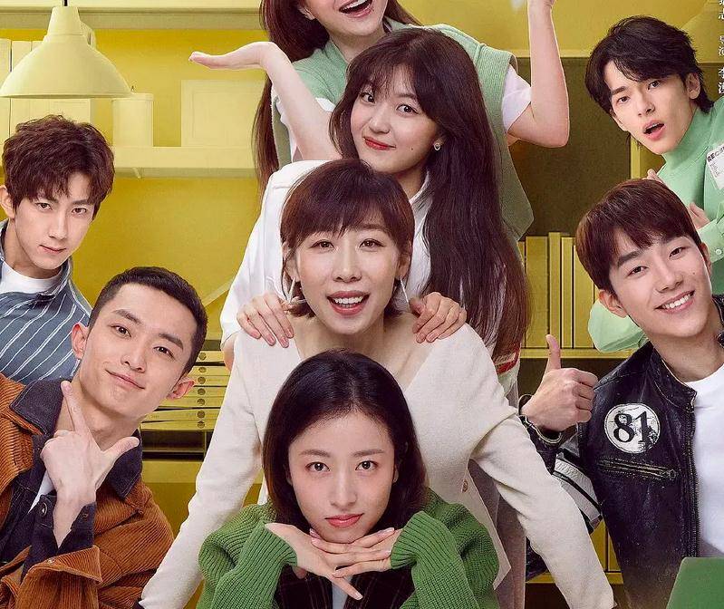 配饰|周雨彤在《我在他乡挺好的》中演技哭戏值得夸，她的衣品更值得夸