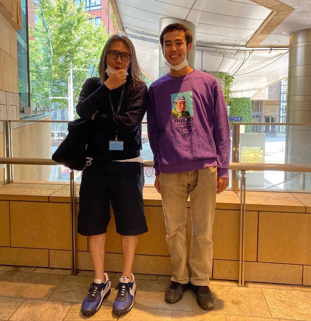 路数|陈冠希亲自为新鞋带货,Sacai加持也无法挽救!