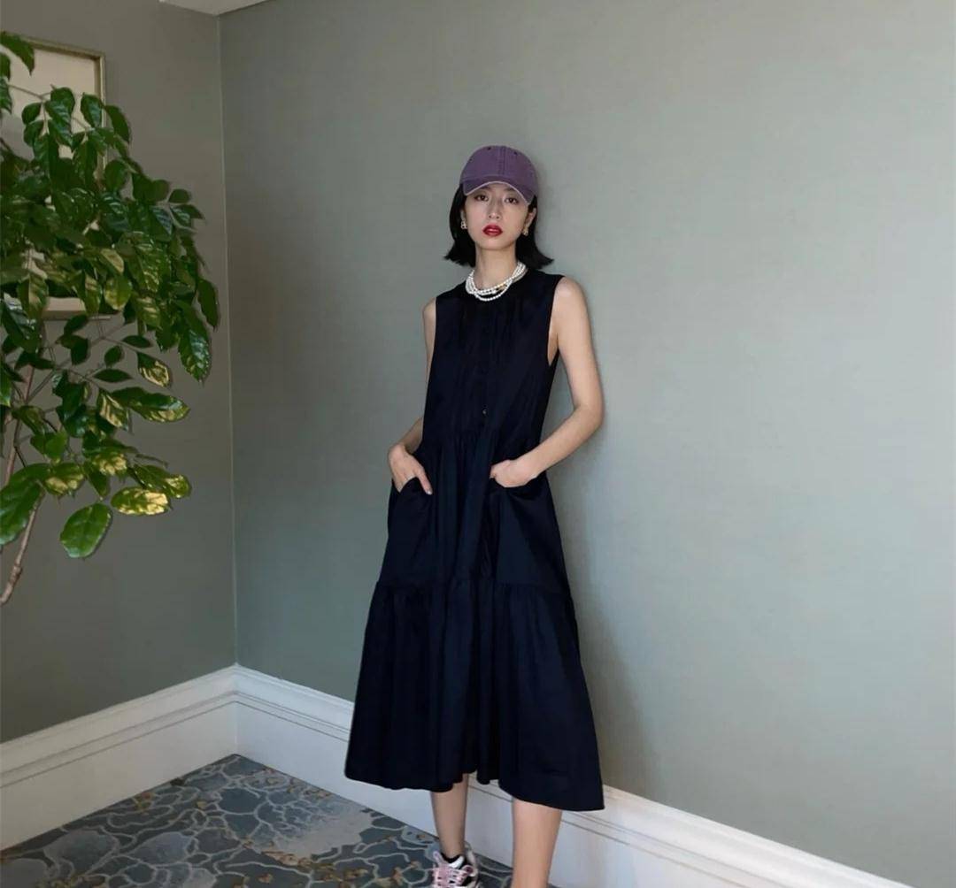 配饰|周雨彤在《我在他乡挺好的》中演技哭戏值得夸，她的衣品更值得夸