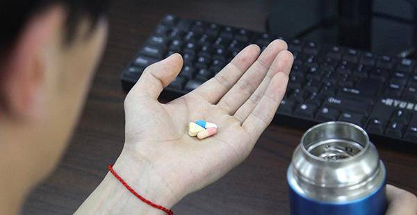 类人|哪些人不能喝酒?肝病医生呼吁:在榜人群尽量一口酒都别沾