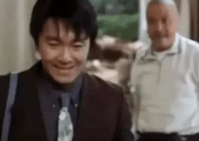 周星驰|电影史上“最无法超越”的4个瞬间，小李子举杯，周星驰的苦笑