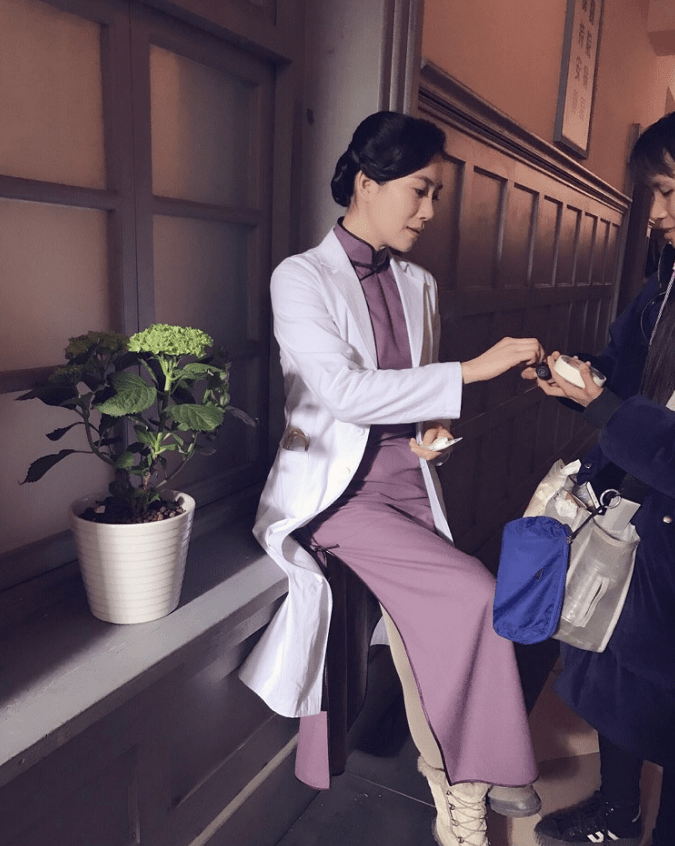 身材|温峥嵘真是“旗袍身材”，170cm身材还有好比例，腿长能和模特比