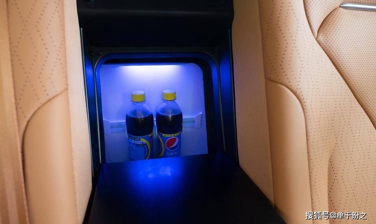 电影|表白只知道鲜花+钻戒？小鹏P5教你get正确求婚姿势