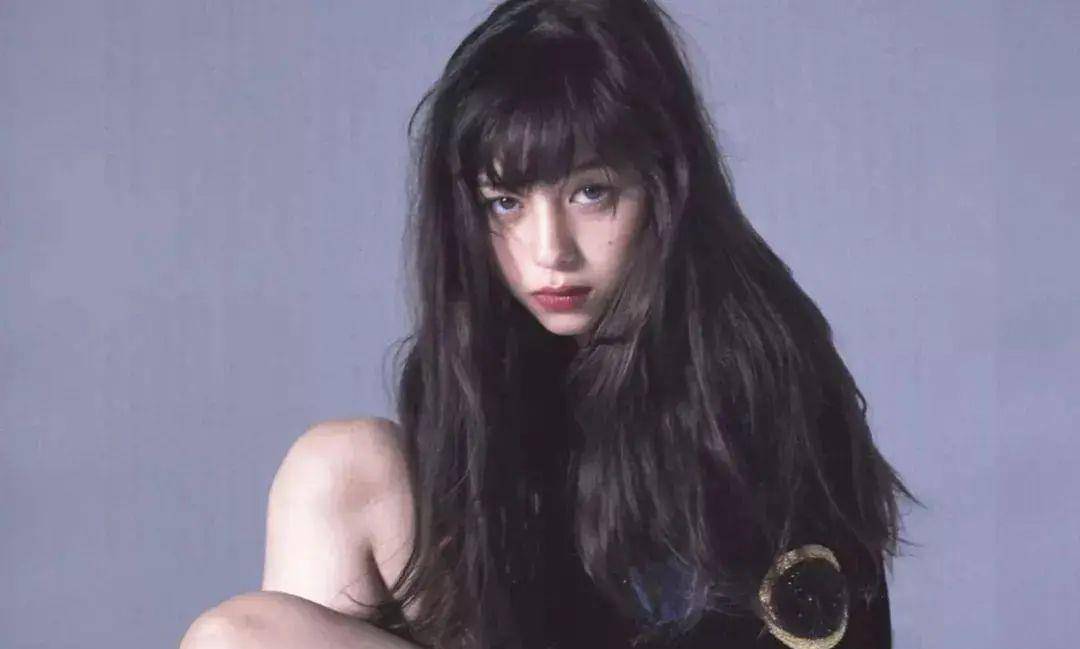 冬日|日本美女中条彩末冬日写真太靓了！清丽脱俗美得让人窒息