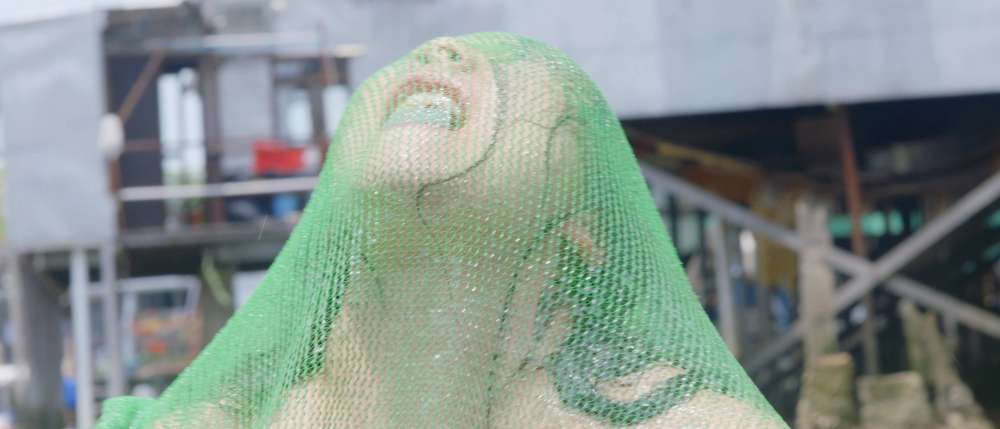 时代|《双探》曾美慧孜，靠脸时代逆流而行，从丑小鸭到金像奖天后