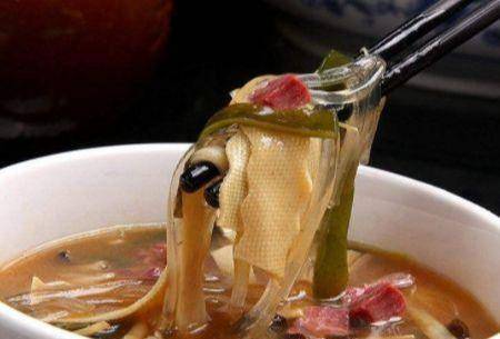 辣汤|中国公认最好吃的4种早餐,连老外都凌晨起床去排队,你吃过几种