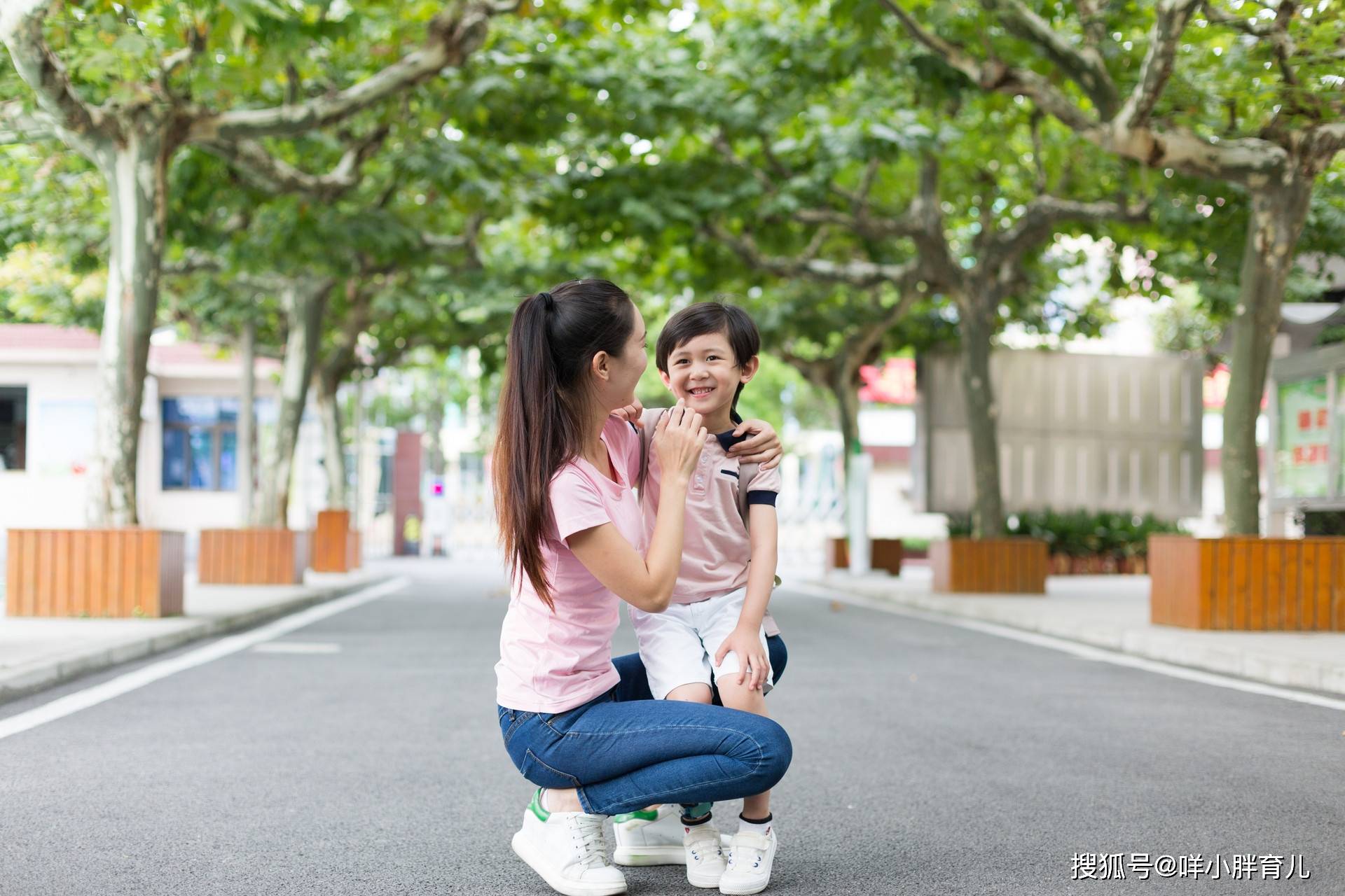 家长|孩子上幼儿园哭闹，多久能适应？抓住一个月适应期让孩子顺利度过