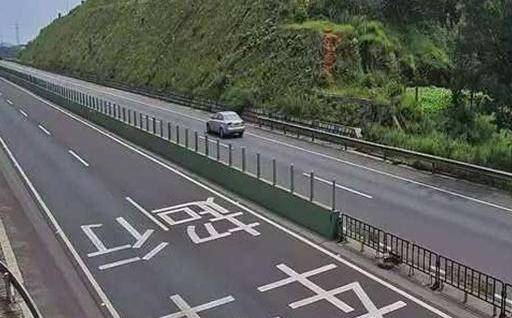 怎么上高速安全 ef35aaf064fe410b9d9c580fff76cd40.jpeg