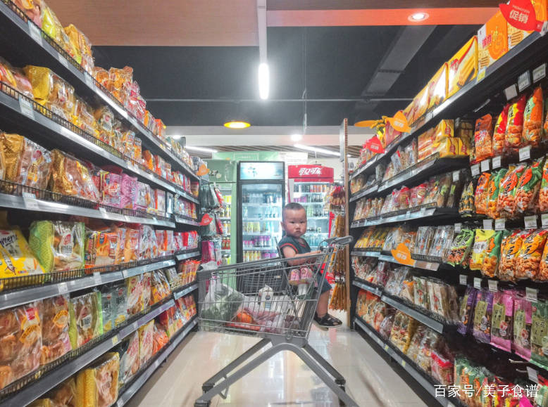 蛋黄酥|去超市时，这5种零食“必买”，大人孩子都爱吃，便宜又解馋