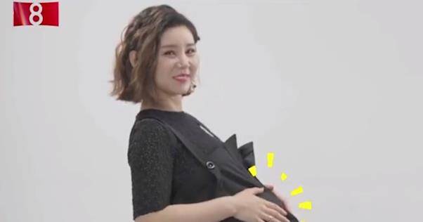 满是|李小萌庆生“四口之家”罕同框，孕肚凸显，王雷为妻儿拍照超宠溺