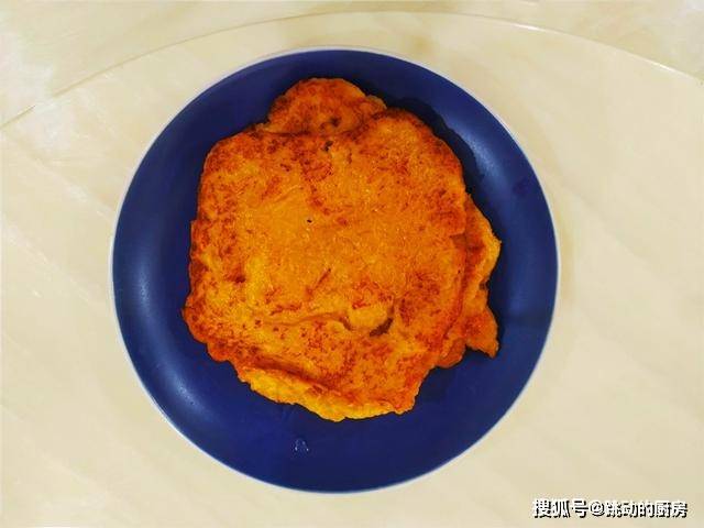 生活|南瓜别再炖着吃，加2勺糯米粉，我家每周做3次，当零食吃真香