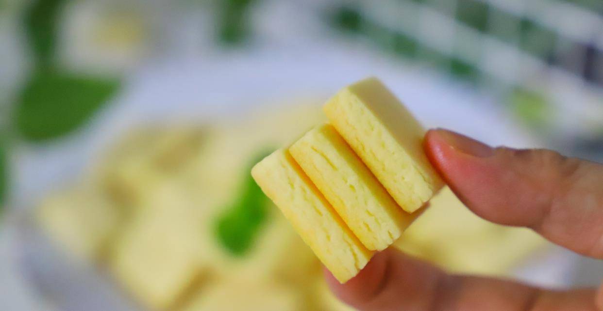 做法|开学了,给孩子做解馋小零食,香甜酥脆一口一个,做法简单又好吃