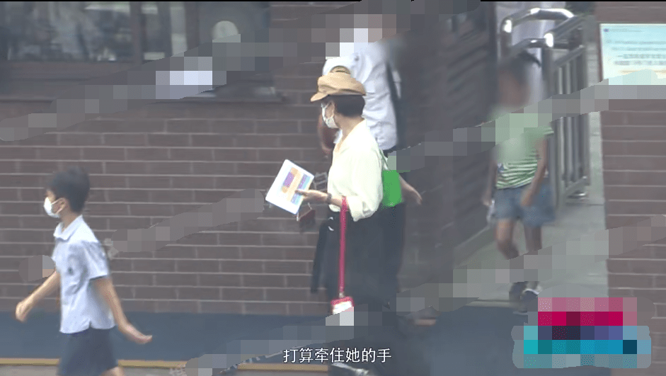 应采灵女儿为情自杀举行告别式()？