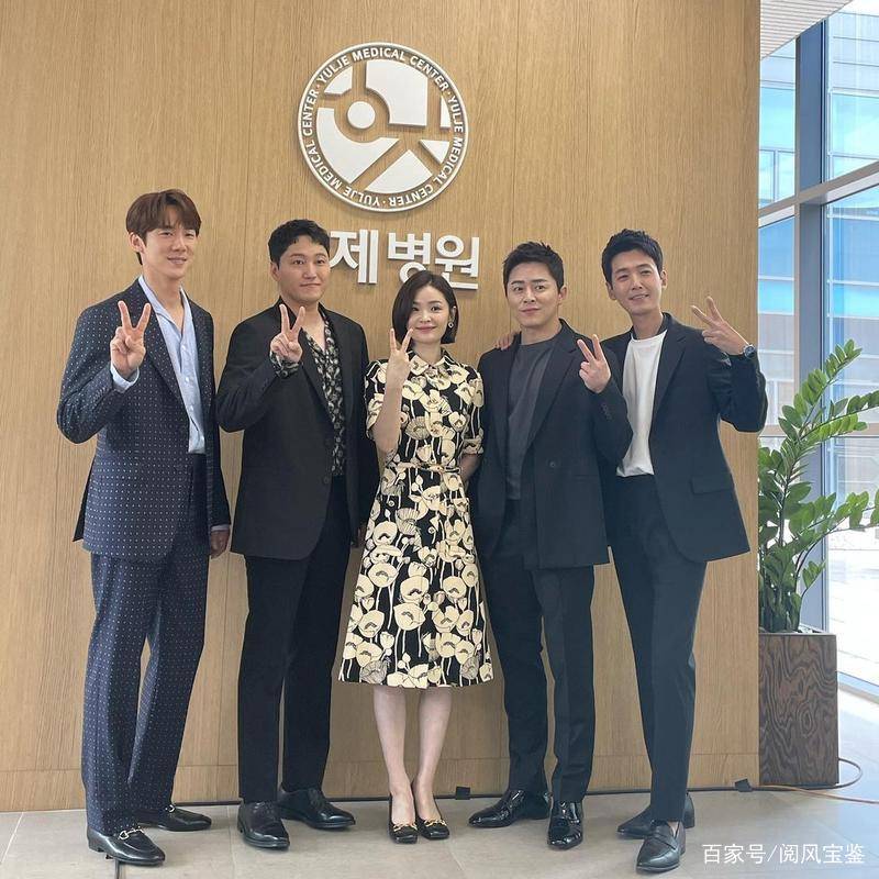 生活|星路一帆风顺,偶尔技痒反串金刚芭比,38岁柳演锡总是天使模样