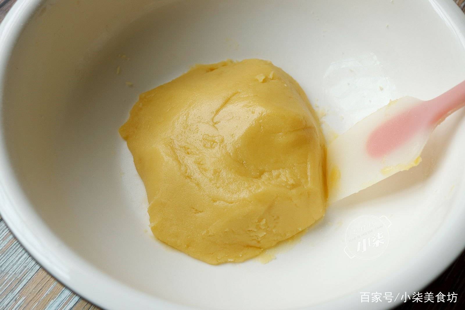 做法|一口酥，做法简单无难度，外酥里软一口一个，越吃越香，太解馋了