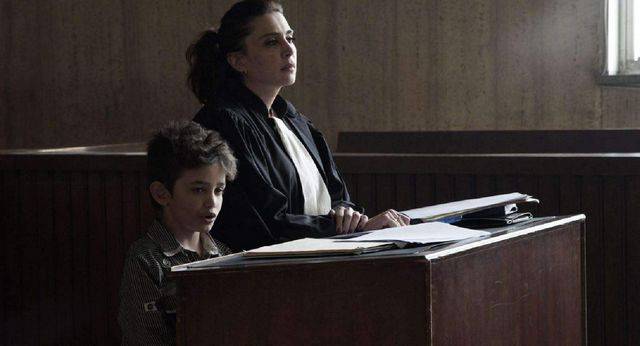 因为|妈妈重男轻女，二胎开放想生男孩，担心25岁女儿不养没敢生