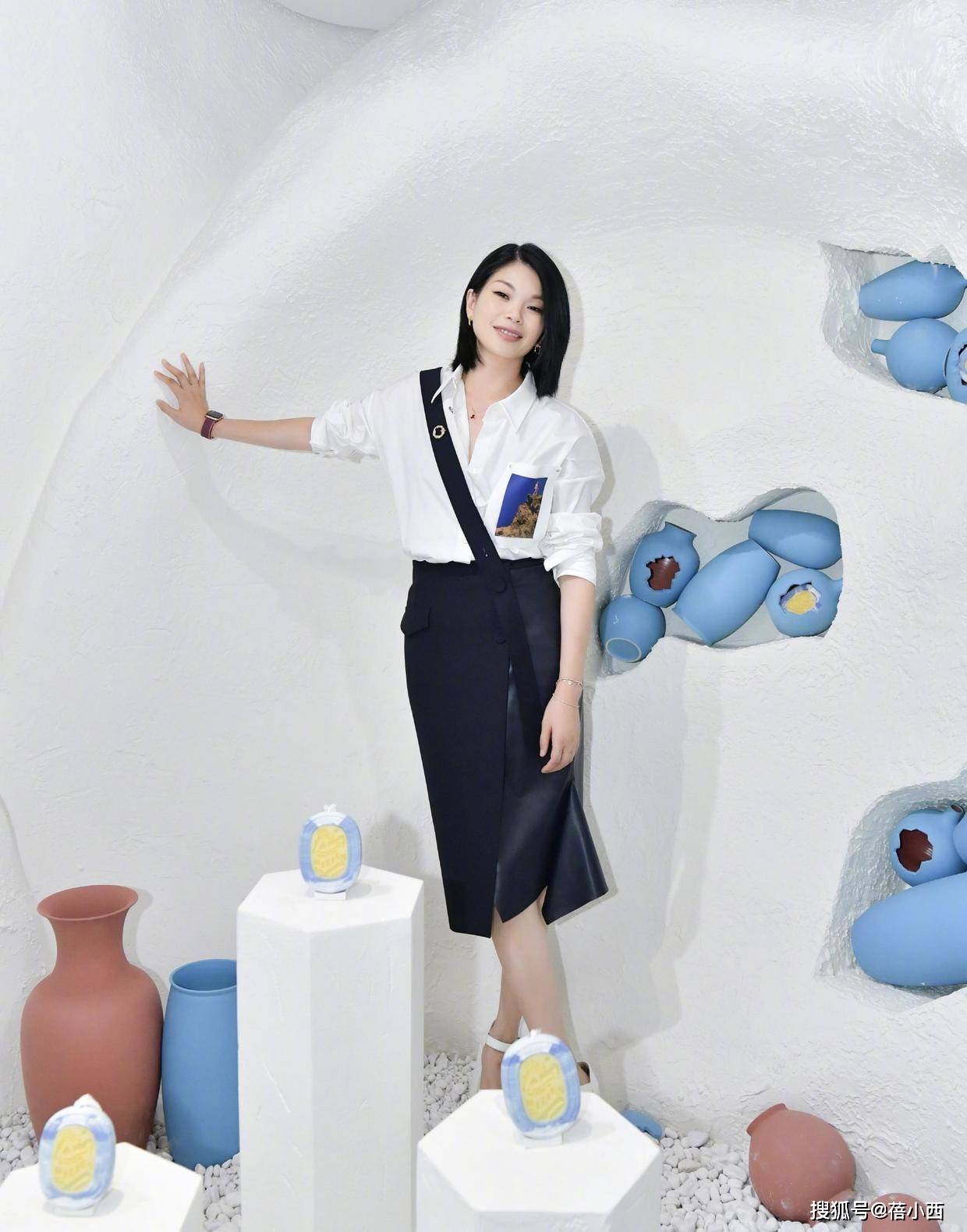 Part|“丑模”吕燕真是逆袭的代表，穿西装配阔腿裤干练大气，很有派头