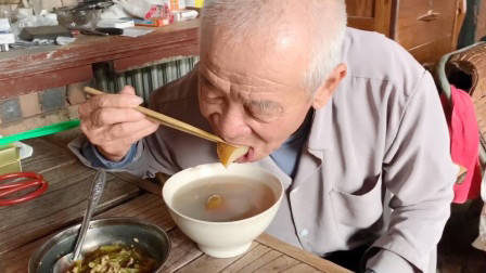 血管|吃一口胜过10斤苦瓜，血糖直降到4.3，医生：方法值得借鉴