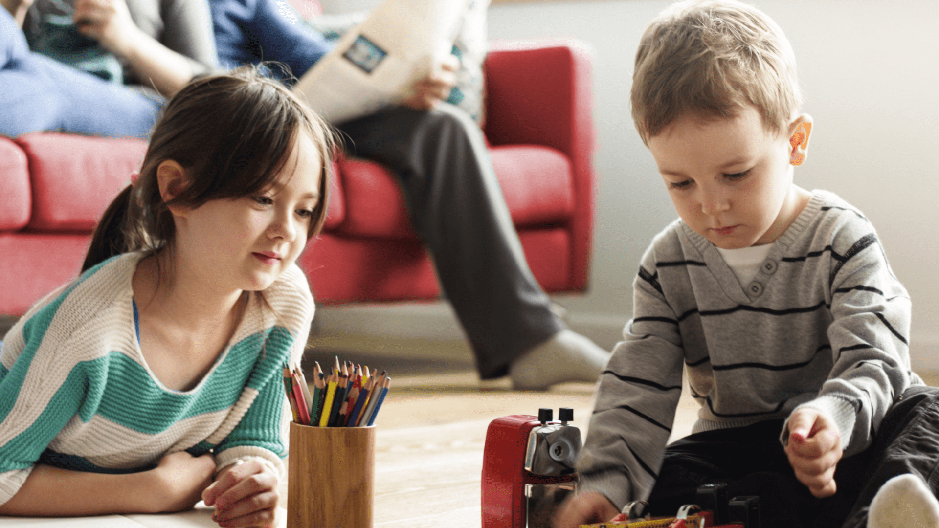 原创袁弘晒儿子花式玩滑板,长得高动作帅让人羡慕,附两岁娃发育特点