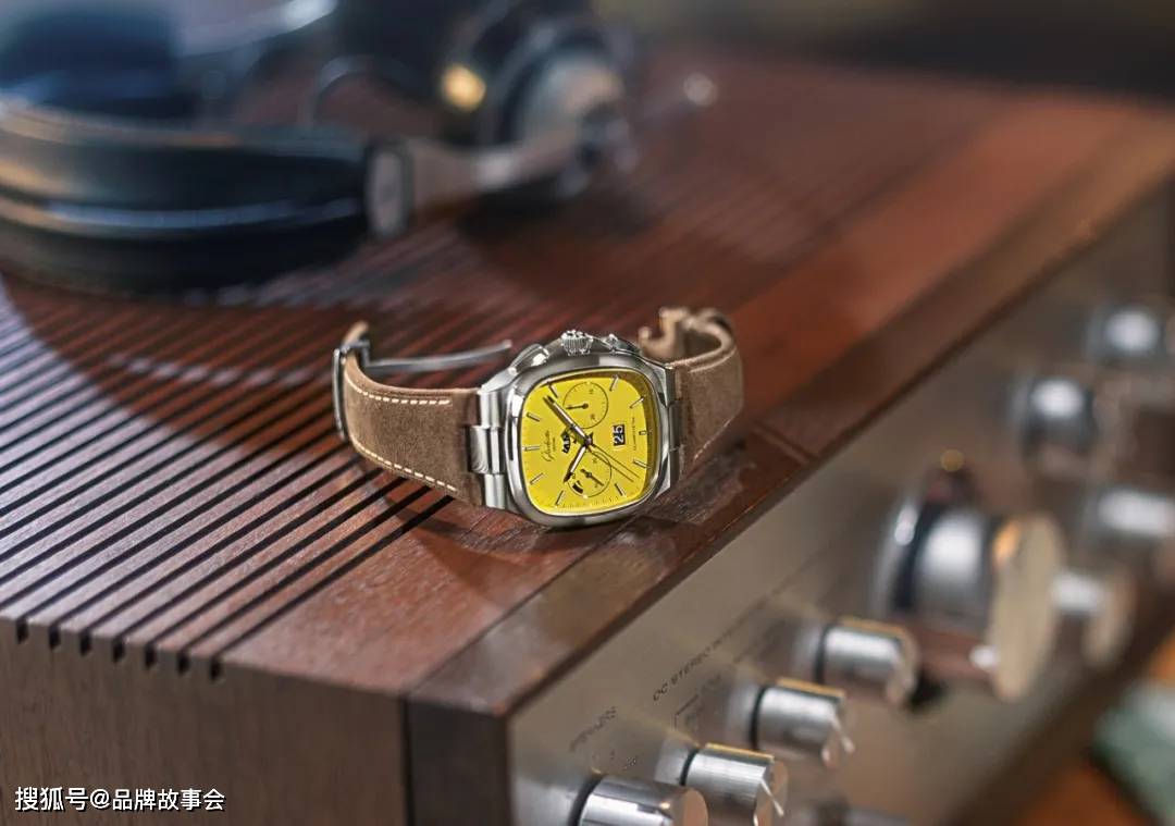 �ںϾ�����Ħ��,�����߽������յ�ԭ���ڳɶ���ʱ��֮��