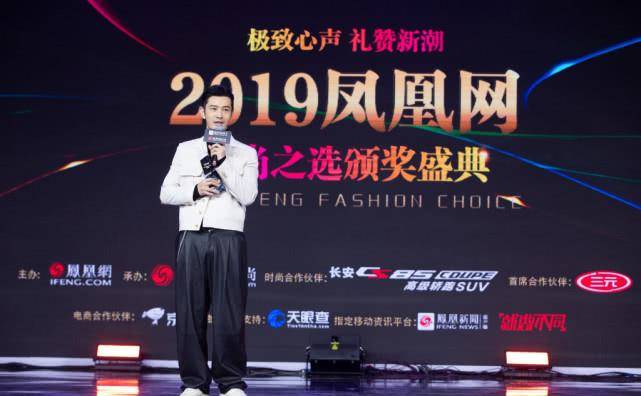 西裤|黄晓明拍写真,穿卡其色西装搭格纹裤,43岁也时髦得很!