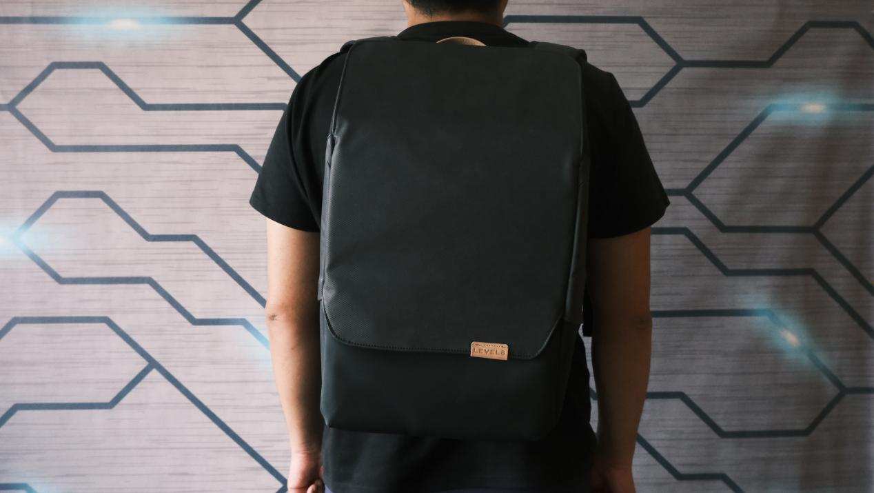 伙伴|职场通勤、生活社交好伙伴，地平线8号零感背包使用体验