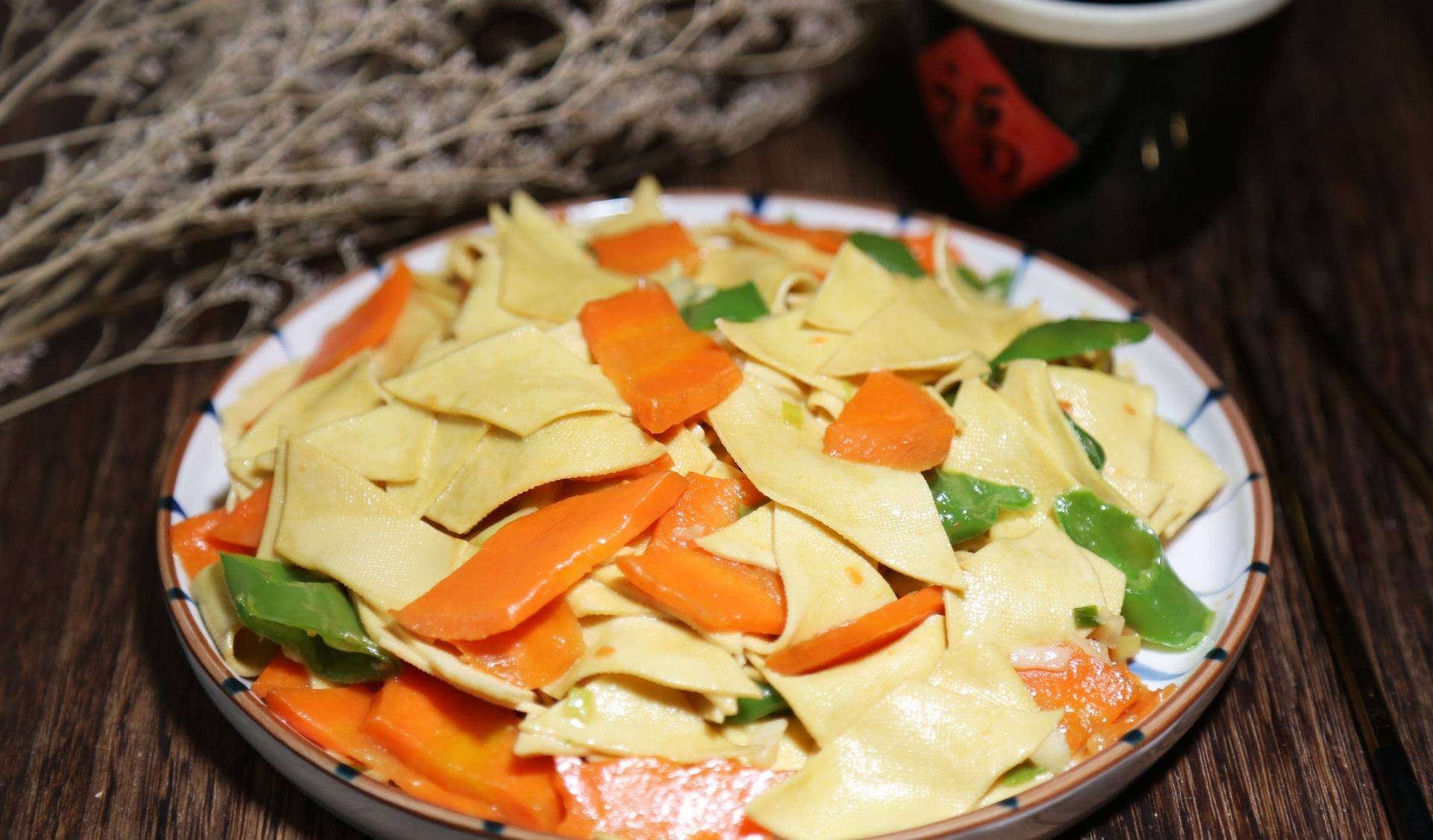 怎么炒干豆腐又嫩又好吃 d37b67e96f124b1f90ed589f6830aa48.jpeg