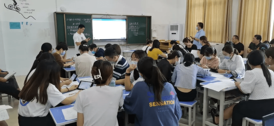 课堂|林肯国际学校开启混合式学习探索，十二学系统推动信息化课改落地