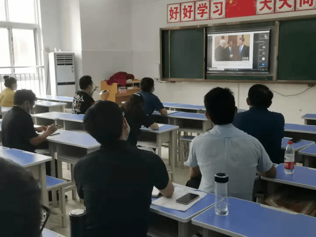 课堂|林肯国际学校开启混合式学习探索，十二学系统推动信息化课改落地