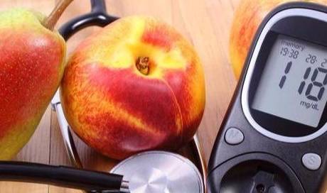 降低|糖尿病患者应该吃米还是吃面？牢记7个饮食建议，控糖更高效！