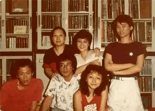 爱的代价歌曲原唱张艾嘉 90a0aa8fc8004879abf766f39896e790.png