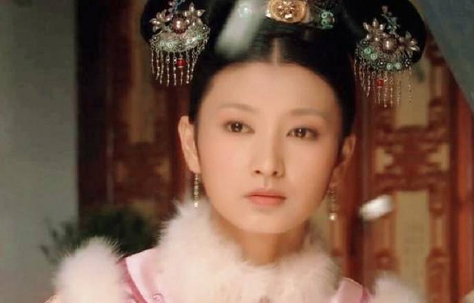 生下|历史上的沈眉庄，比雍正小36岁，备受恩宠，生下的皇子过继他人