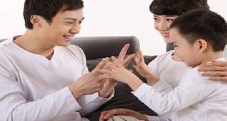 家长|幼儿园班主任坦言：那些第一天入园就不哭的孩子通常来自这些家庭