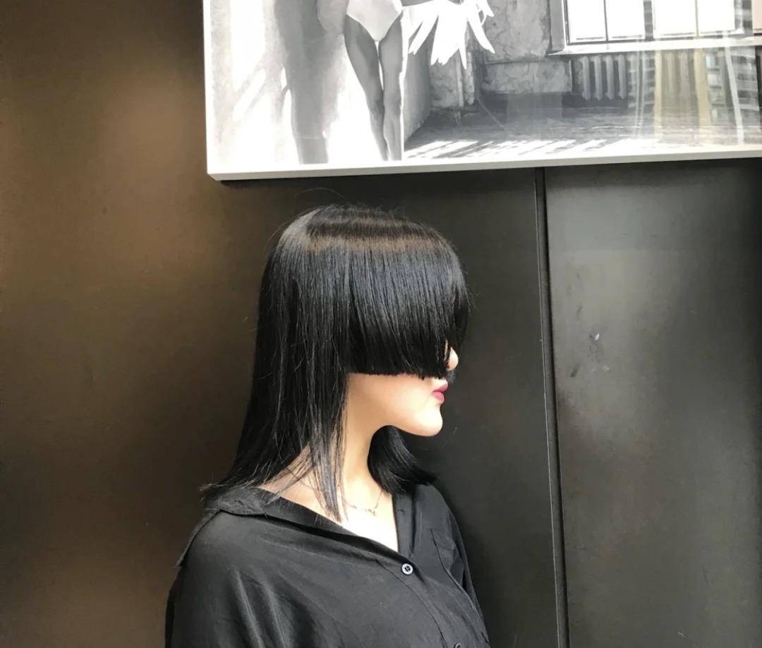 tony|今夏女生最显老的5款发型，别再留了！