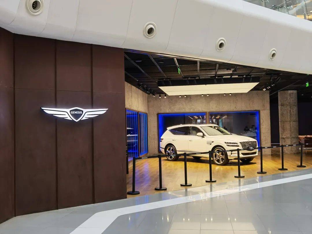 分别于今年9月和11月开设捷尼赛思中心,提供类似汽车4s店的全方位服务