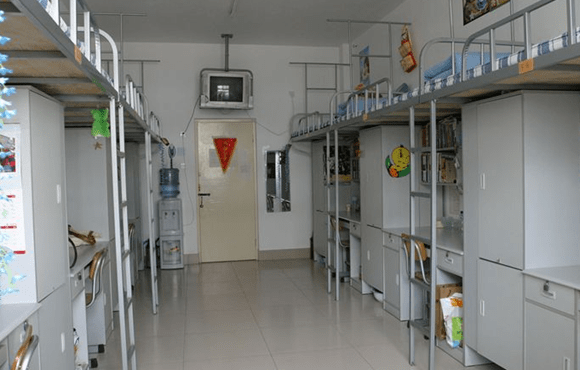 安徽财经大学迎新标语火了网友们笑着调侃语文老师哭了