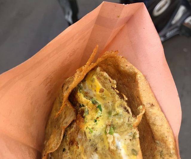 北角|天津连个店面都没有的路边摊，排队排到怀疑人生，客人却很失望