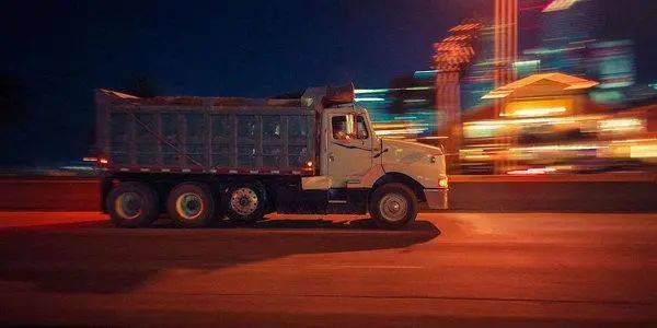 什么是道路运输驾驶员 9788816bd0744dc5acd16480a55b1d48.jpeg