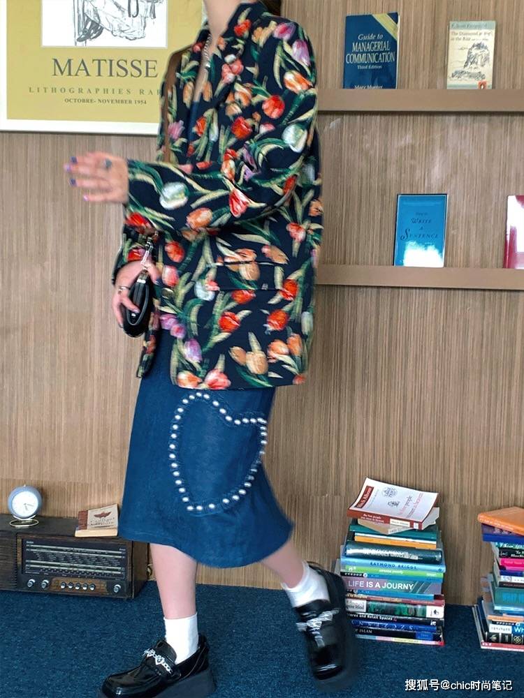 女孩子|刘亦菲的逛街状态，廓形西装加墨镜，帅气比仙气还逼人