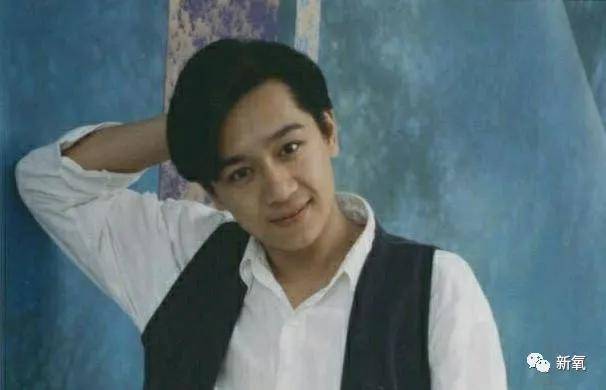 古偶男|贵圈男星眉毛大赏!三角形这位是我的年度笑点!