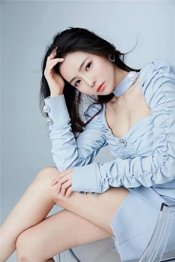 张颜|酷狗直播歌手李彩瑞《落地成双2》破圈成功 解锁全能艺人新形象