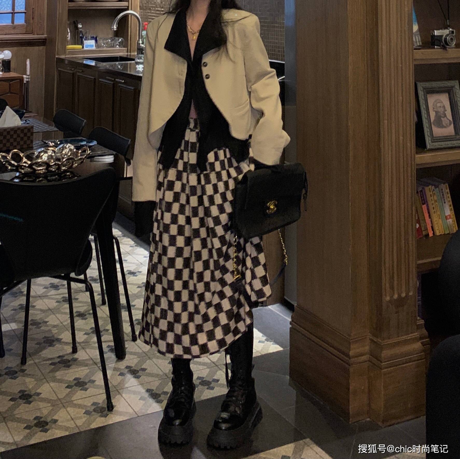 女孩子|刘亦菲的逛街状态，廓形西装加墨镜，帅气比仙气还逼人
