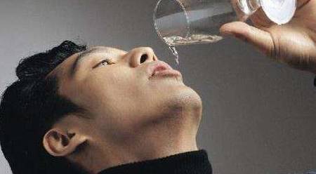 饮食|肾不好的人，饮食有禁忌，请尽量少吃这4种食物，别大意了