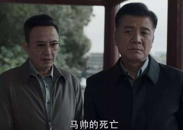 狼人|《扫黑风暴》海报藏线索,女局长或是隐藏的狼人,背后还有大伞2