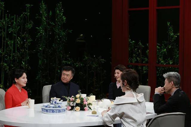 潘长江小品合集过河 47be0d2d33024edaaf5375c8d420b88d.jpeg