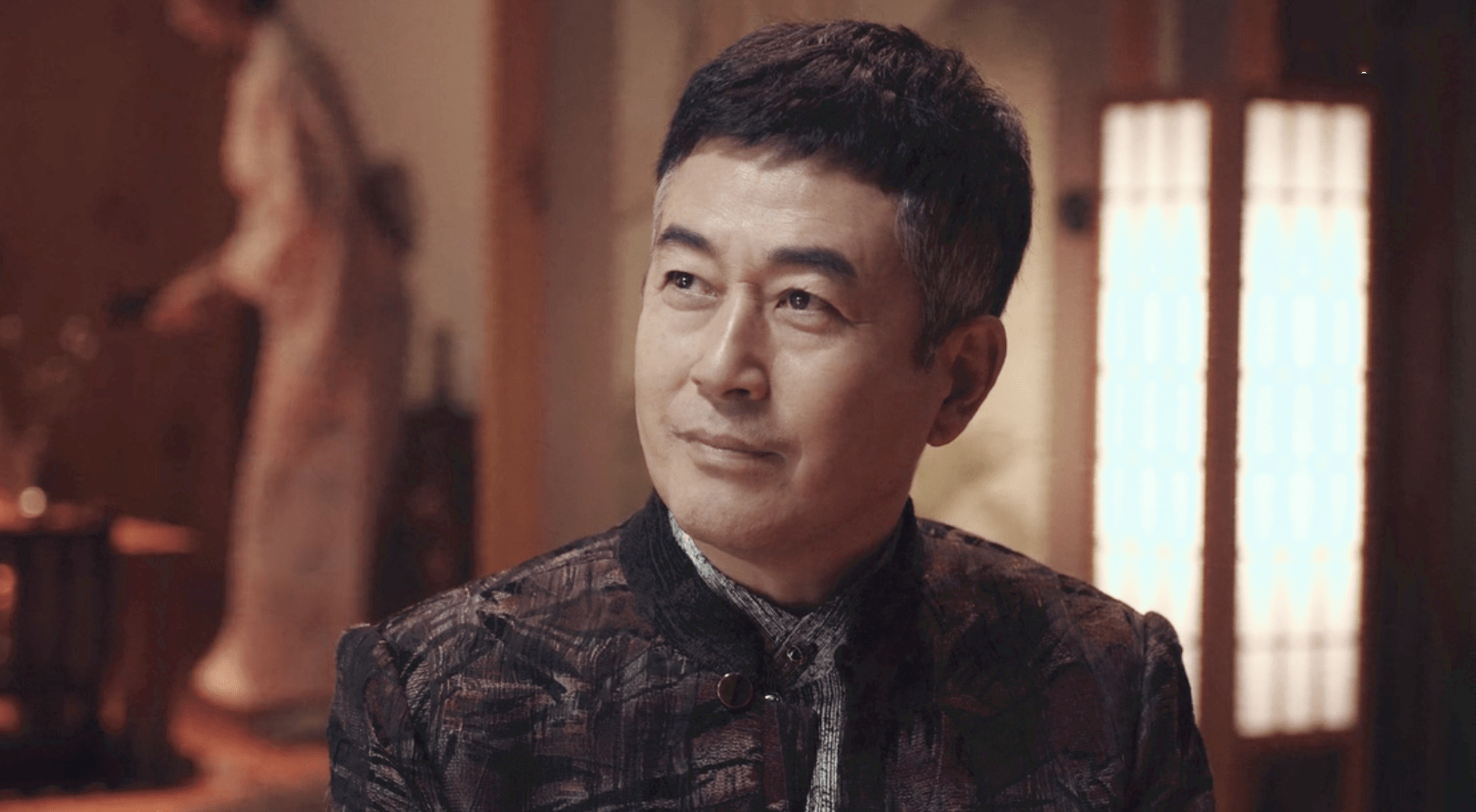 因为|《扫黑风暴》被提议下架?张艺兴嚼槟榔成败笔,希望不要删减太多